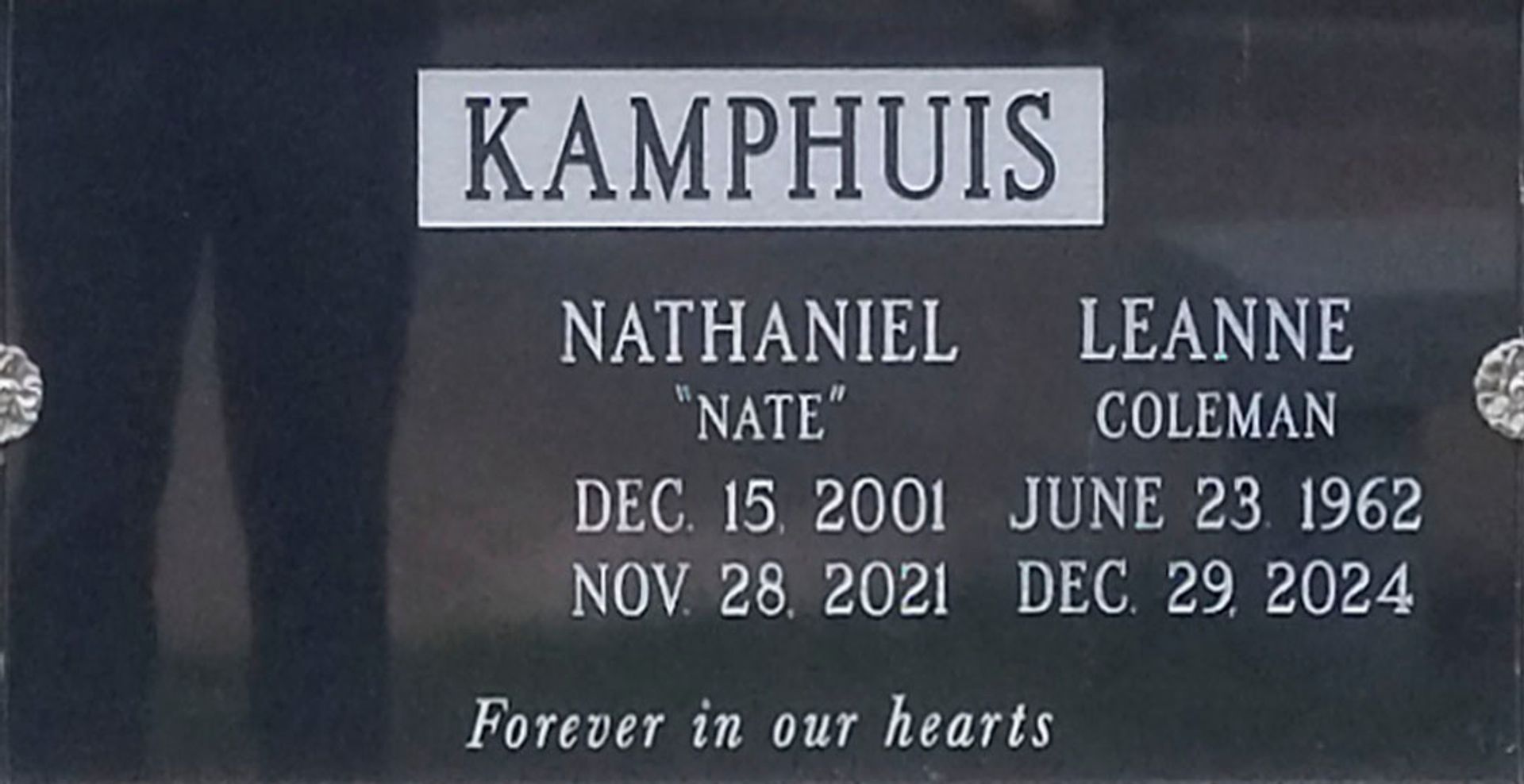 Leanne Coleman Kamphius's grave