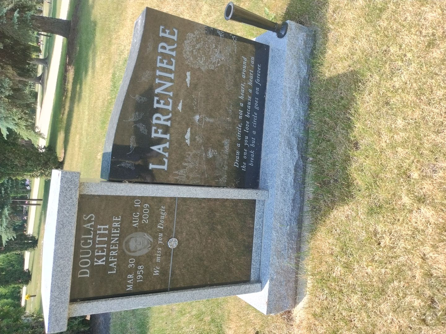 Douglas Keith Lafreniere's grave. Photo 1