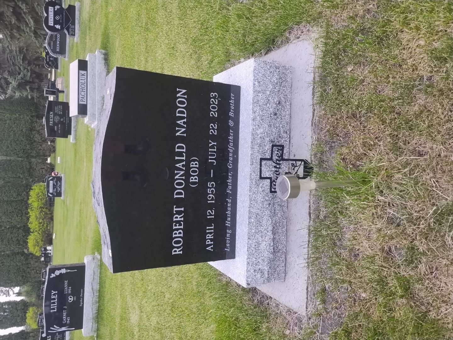 Robert Donald Nadon's grave. Photo 1