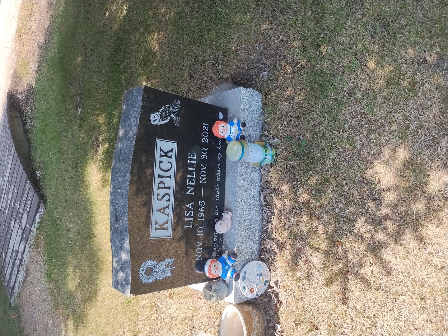 Lisa Nellie Kaspick's grave. Photo 1
